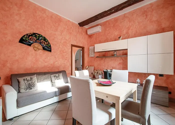 Casa Paola - Downtown * Черноббио